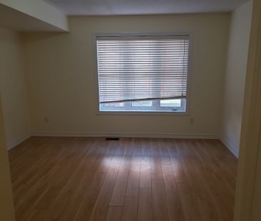 For Lease - 11 Shiff Crescent, Brampton, Ontario - Photo 3