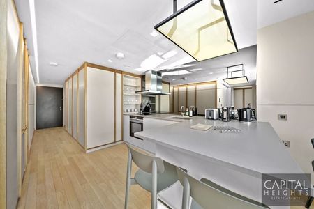 Manhattan Loft Gardens, 20 International Way, London - Photo 4