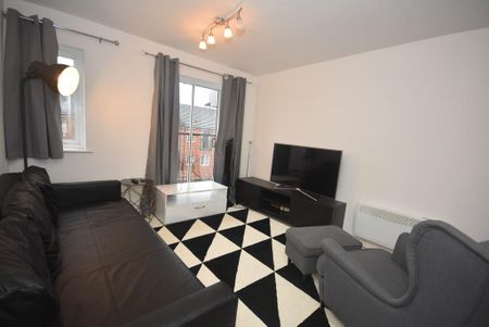 3 bedroom apartment to rent - Photo 2