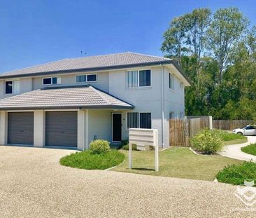 Available 27th Oct! Break Lease! Apply quickly, wont last long! - Photo 5