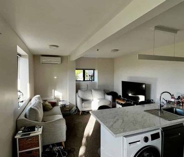 Sunny, Warm, Quiet Brooklyn Retreat - Photo 1