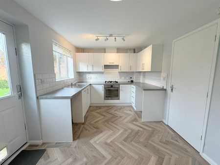 3 BED Semi-detached house To rent - Photo 5