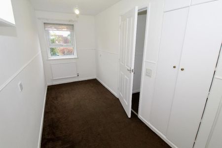 3 bedroom terraced house to rent - Photo 4