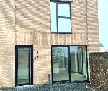 Prachtige nieuwbouwwoning met 3 slaapkamers, tuin en autostaanplaat... - Foto 3