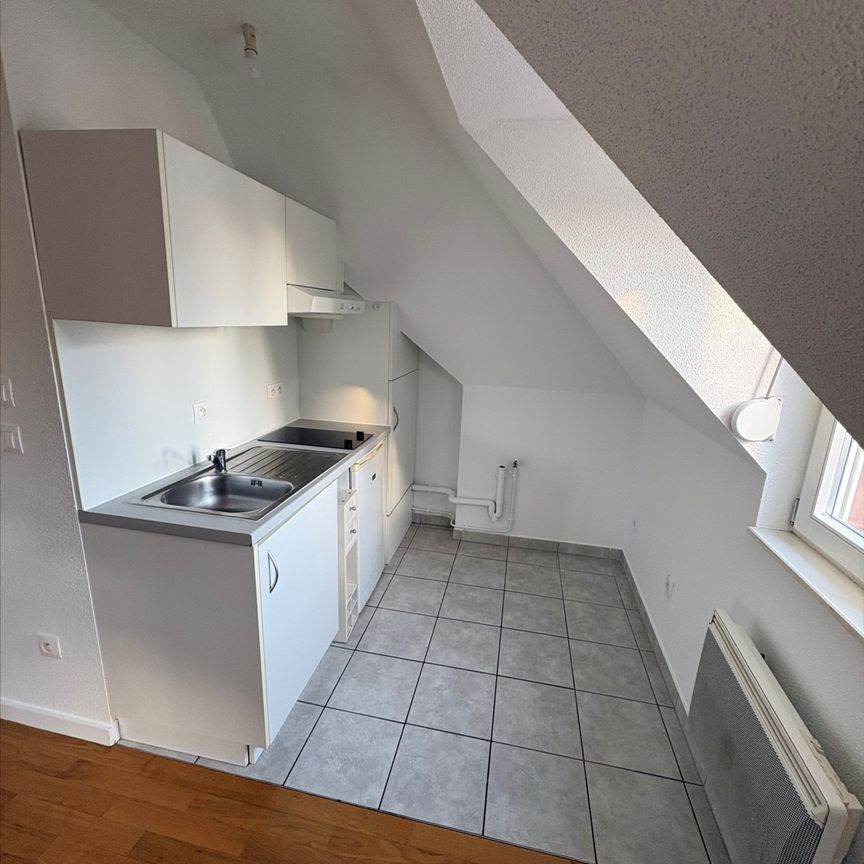 Location Appartement 1 pièce 23m² - Photo 1