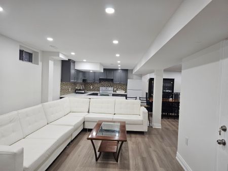 For Lease - 16 Vineyard Court Unit# B - Basement, Vaughan, Ontario - Photo 5