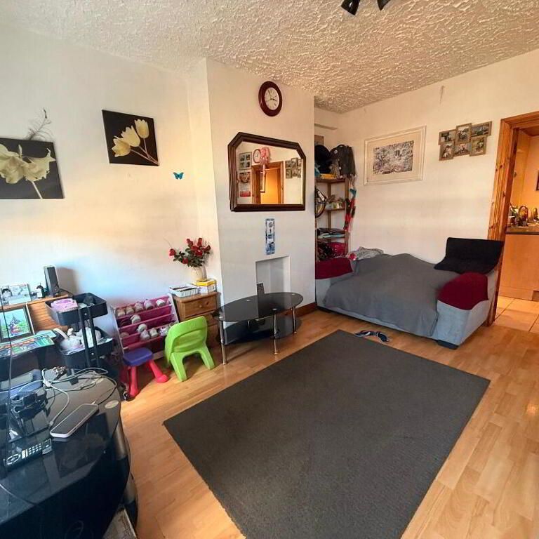 9 Ebor Parade, Belfast, BT12 6NS - Photo 1