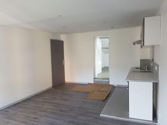 Location Appartement 2 pièces 39m² PRIVAS 07000 - Photo 1