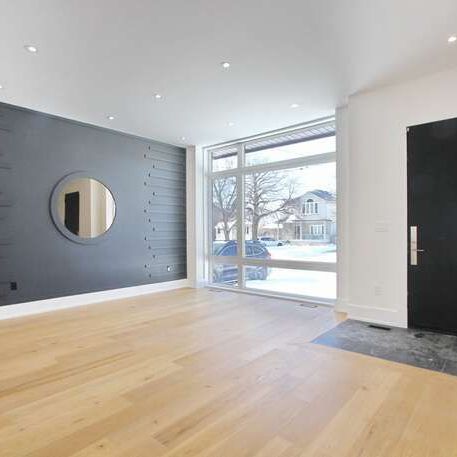 For Lease - 247 Alderbrae Avenue, Toronto, Ontario - Photo 1