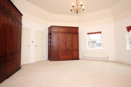 3 bedroom detached house to rent - Photo 5