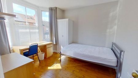 6 bedroom house to rent - Photo 3