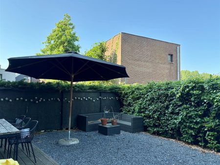 Ruim gelijkvloers appartement te huur - Photo 4