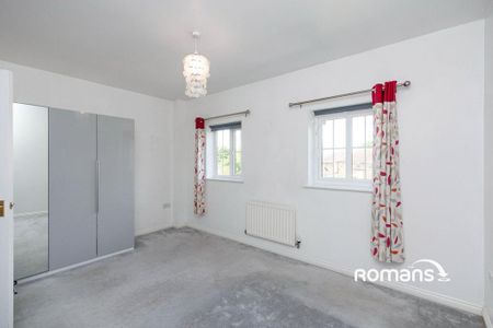 3 bedroom semi-detached house to rent - Photo 3