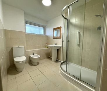 Flat to rent on - Photo 5