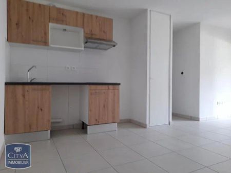 Appartement à louer 3 pièces 65.84m² - Photo 2