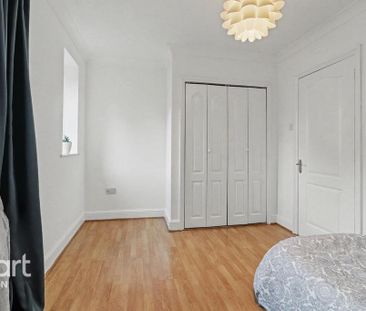 2 bedroom end of terrace house to rent - Photo 5