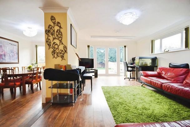 5 bedroom property to rent - Photo 1