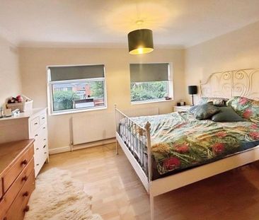 3 bedroom semi-detached house to rent - Photo 5