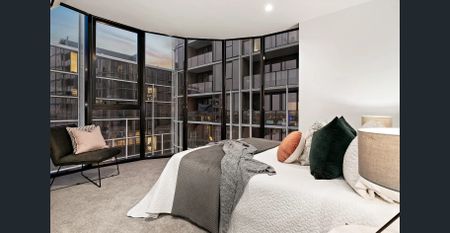 Sky High Luxury with Sweeping City Views - Photo 5
