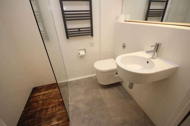 Chimney Pot Park, Salford, M6 - Photo 1