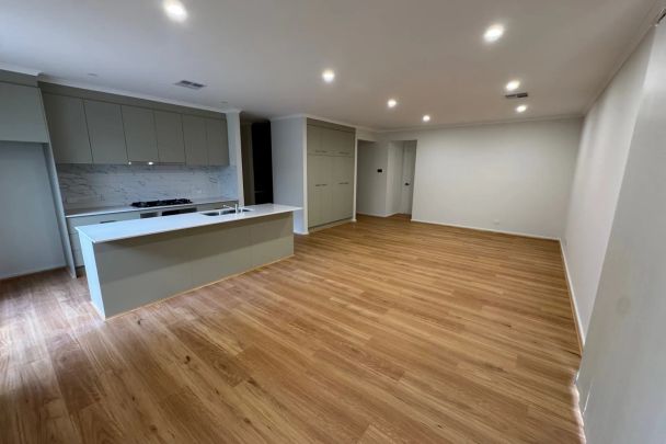 Brand-New Family Home in Riverlea Park - Photo 1