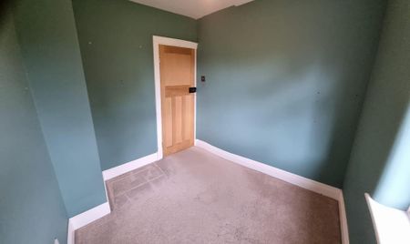 3 bedroom semi-detached house to rent - Photo 4