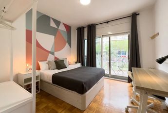 Ronda del Guinardó, Barcelona, Catalonia 08025