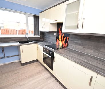 278, Oakwood Lane, Leeds, West Yorkshire, LS8 3LE - Photo 4