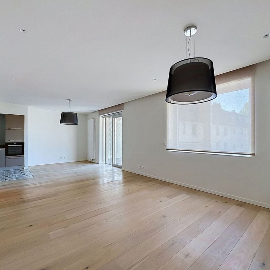 Appartement te huur in Tournai voor € 949 met 2 slaapkamers - foto 1