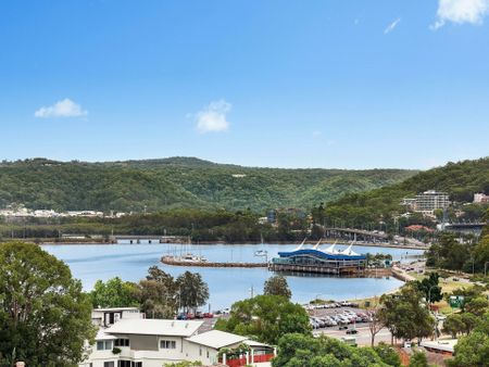 Elegant Living - Photo 2