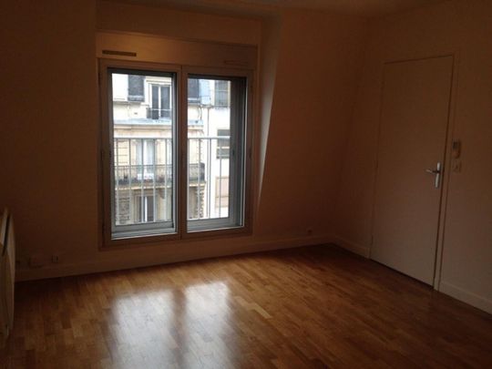 location Appartement T1 DE 26m² À PARIS - Photo 1