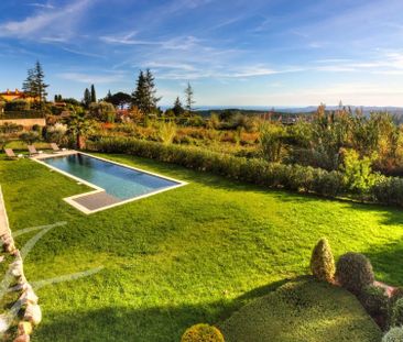 Maison à louer Vence, Cote d'Azur, France - Photo 2