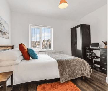 1 bedroom in a house share to rent - Photo 2