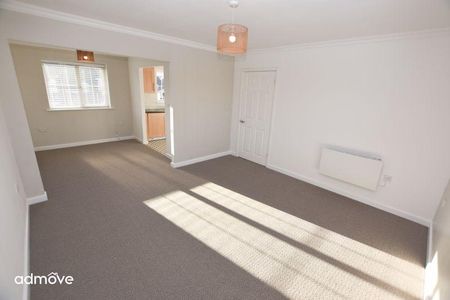 2 bedroom flat to rent - Photo 3