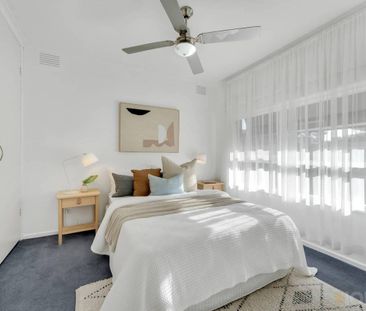 PERFECTLY PRESENTED | GREAT LOCATION | MODERN - Photo 3