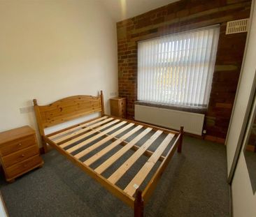 1 bedroom flat to rent - Photo 6