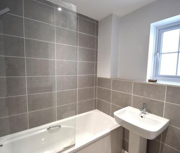 2 bedroom semi-detached house to rent - Photo 4