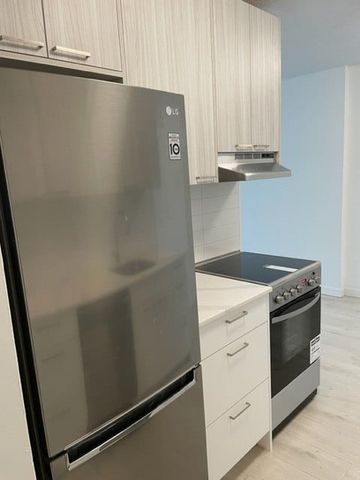 Westwood Towers - Photo 2