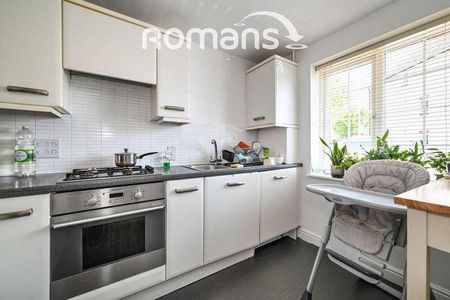 Wayside, Winnersh, RG41 - Photo 2