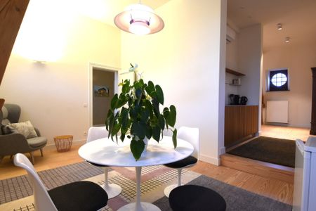 Gemeubelde studio van 60 m² gelegen op de 2de verdieping van een prachtig gebouw. - Photo 3