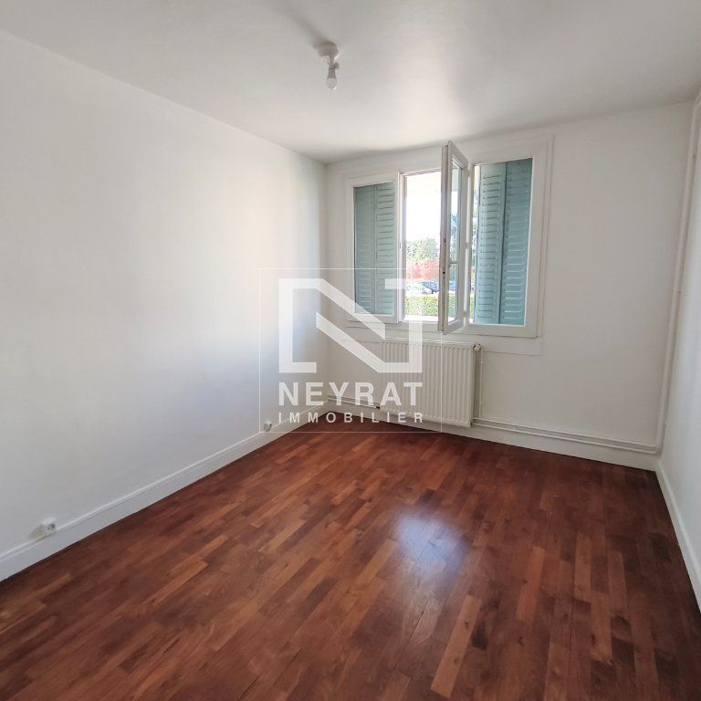 Location Appartement 4 pièces 68m² CHALON SUR SAONE 71100 - Photo 1
