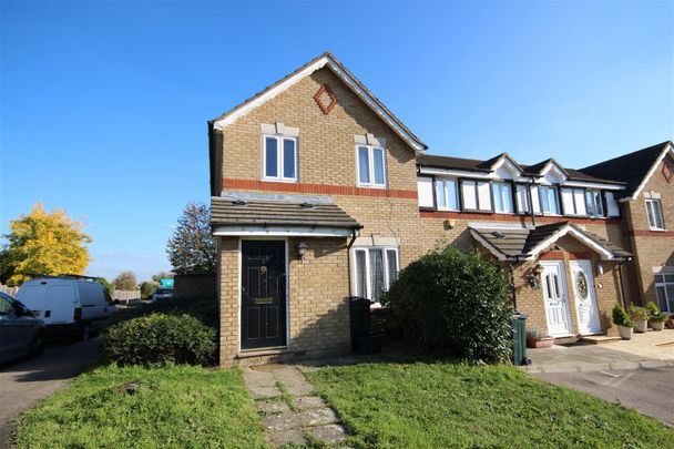 3 bedroom Terraced House to let - Photo 1