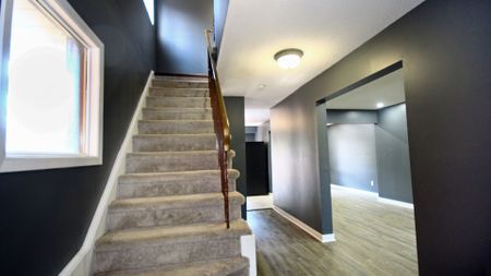 For Lease - 148 Fanshawe Drive, Brampton, Ontario - Photo 5