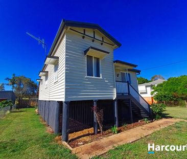 Charming 3-Bedroom Queenslander for Rent - Photo 1