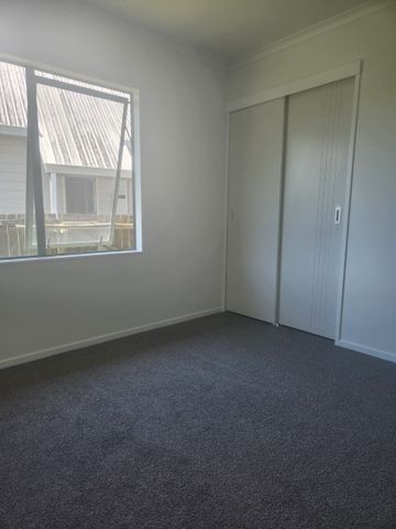 Renovated three bedroom home - Mt Maunganui - Photo 2