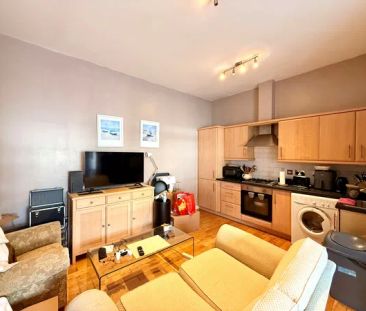 Clarendon Road, Southsea - Photo 2