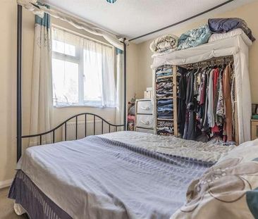 Chaffinch Close, Woosehill, Wokingham, RG41 - Photo 3