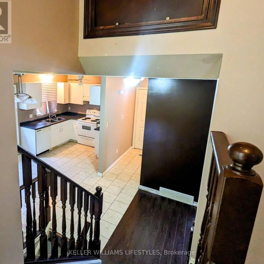 582 TALLTREE CRESCENT - Photo 1