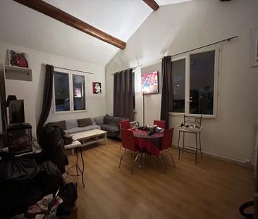 Location Appartement 2 pièces 45 m2 à Aubagne - Photo 2