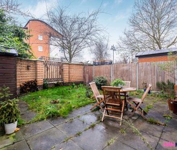 Dragon Road, London SE15 - Photo 2